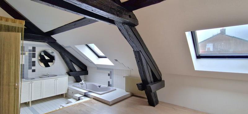 Appartement - 122 m² - 5 pièces