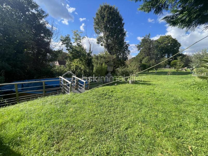 Maison - 193 m² - 8 pièces