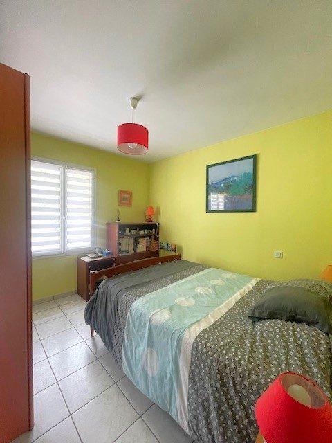 Maison - 97 m² - 5 pièces