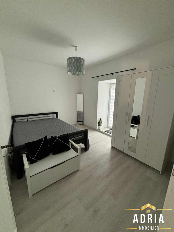 Maison - 206 m² - 7 pièces