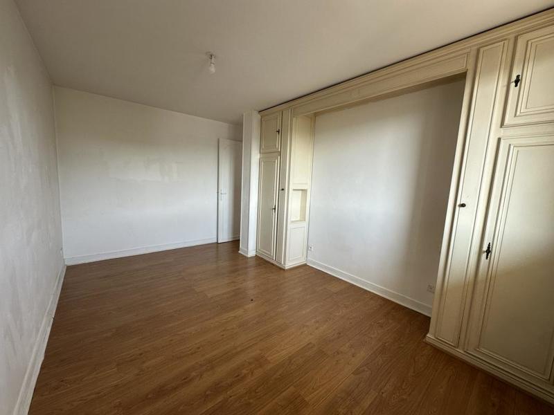 Appartement ancien - 85 m² - 4 pièces