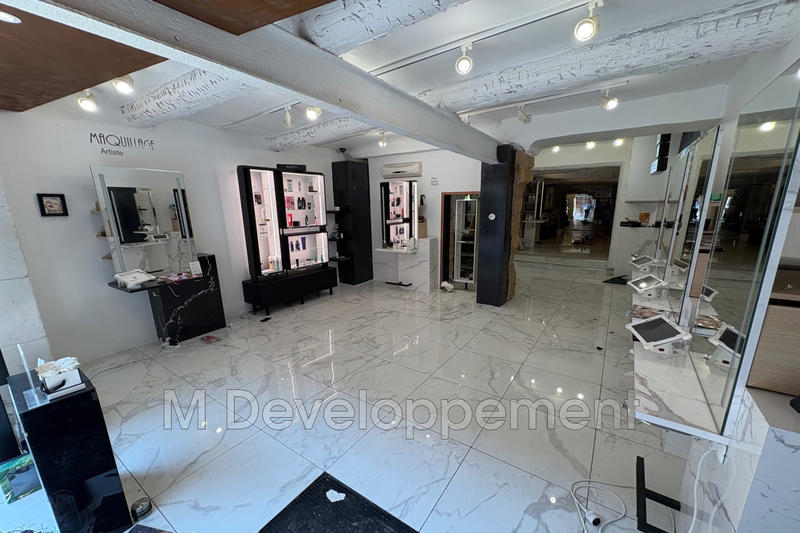 Local commercial - 150 m²