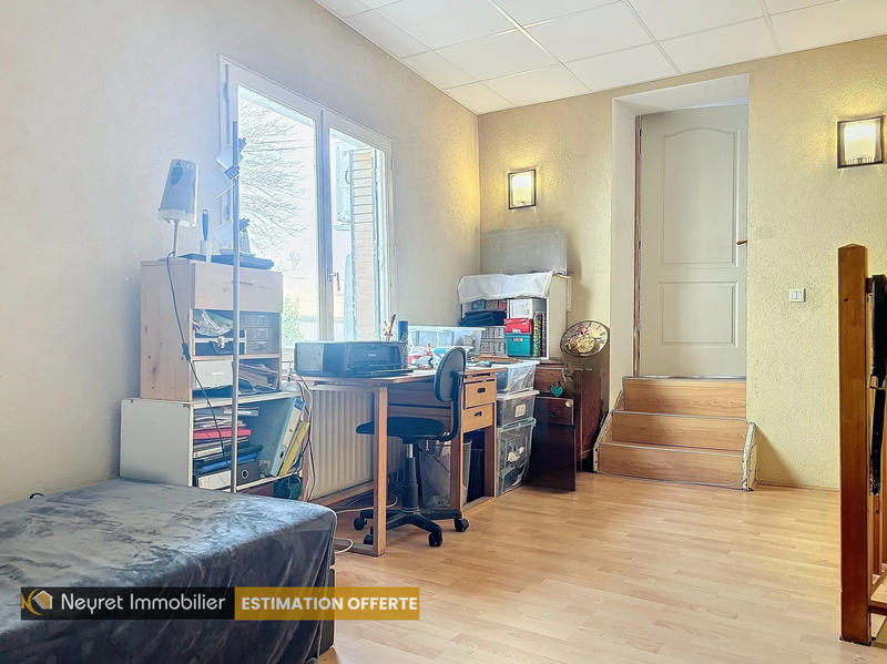 Appartement - 80 m² - 4 pièces