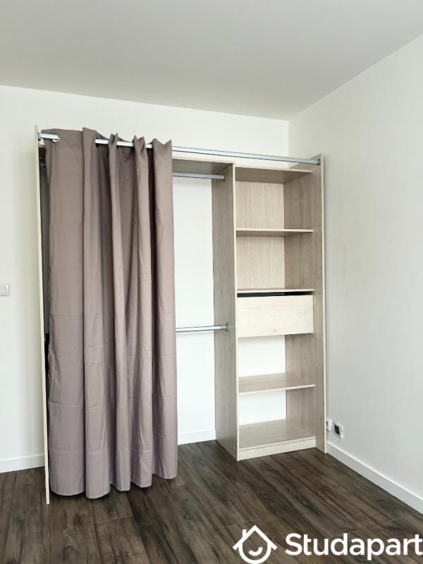 Chambre - 11 m² - 1 pièce