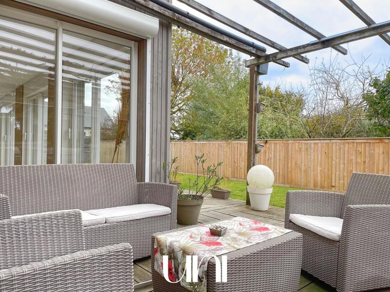 Maison - 210 m² - 6 pièces