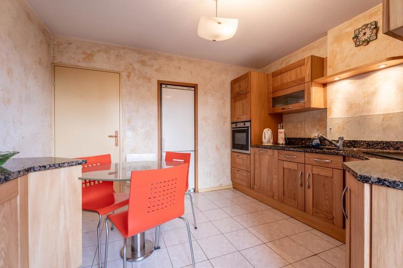 Appartement - 115 m² - 4 pièces