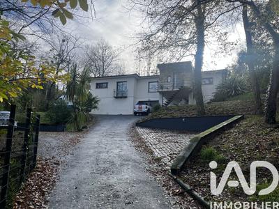 Maison - 150 m² - 5 pièces