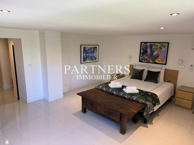 Bastide - 357 m² - 11 pièces