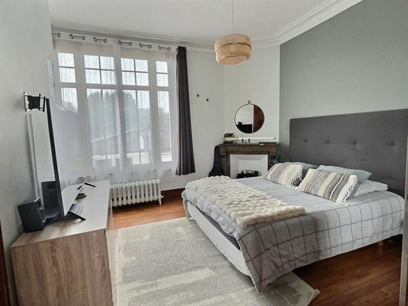 Propriété - 425 m² - 13 pièces