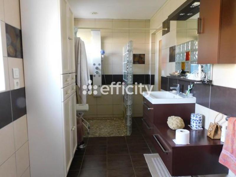 Maison - 210 m² - 5 pièces