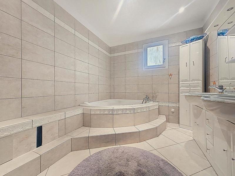 Villa - 120 m² - 4 pièces