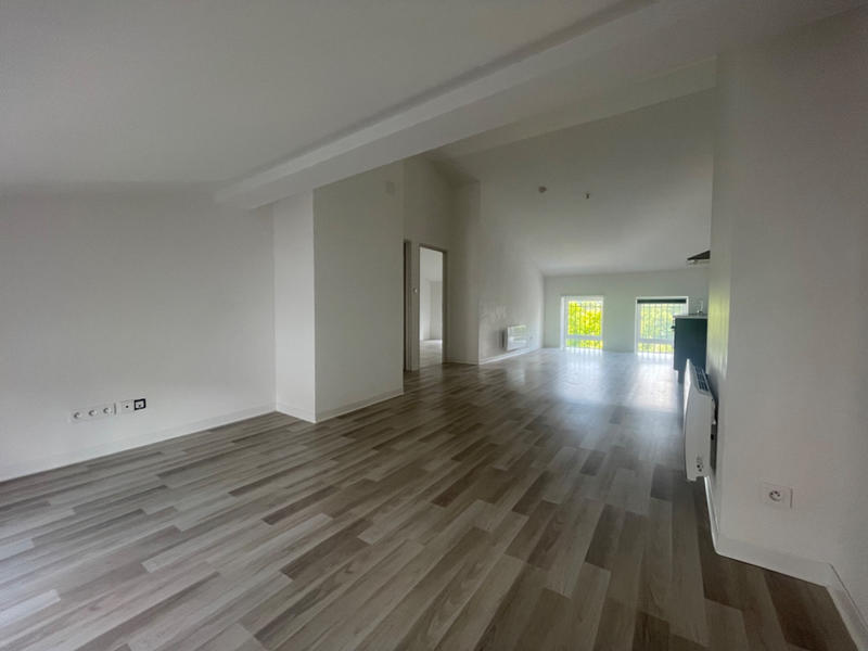 Appartement - 89 m² - 5 pièces