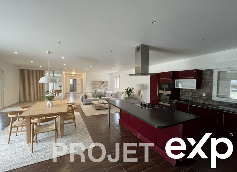 Maison - 180 m² - 6 pièces