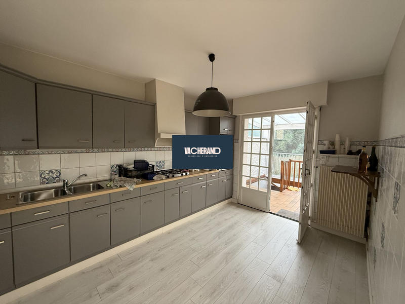 Local commercial - 190 m²