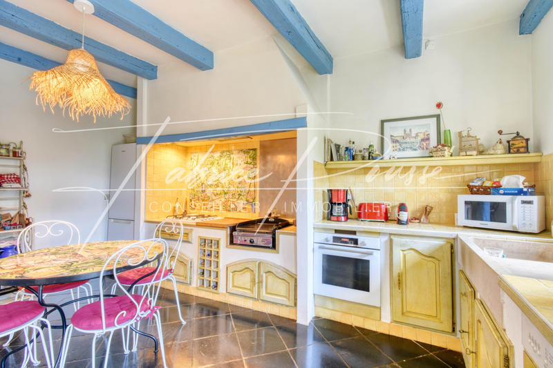 Maison - 203 m² - 7 pièces