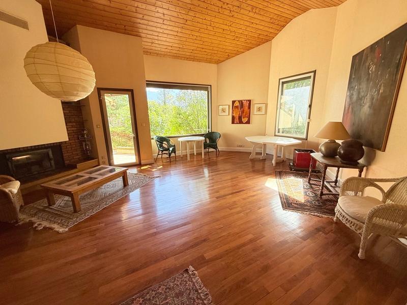 Maison - 189 m² - 6 pièces