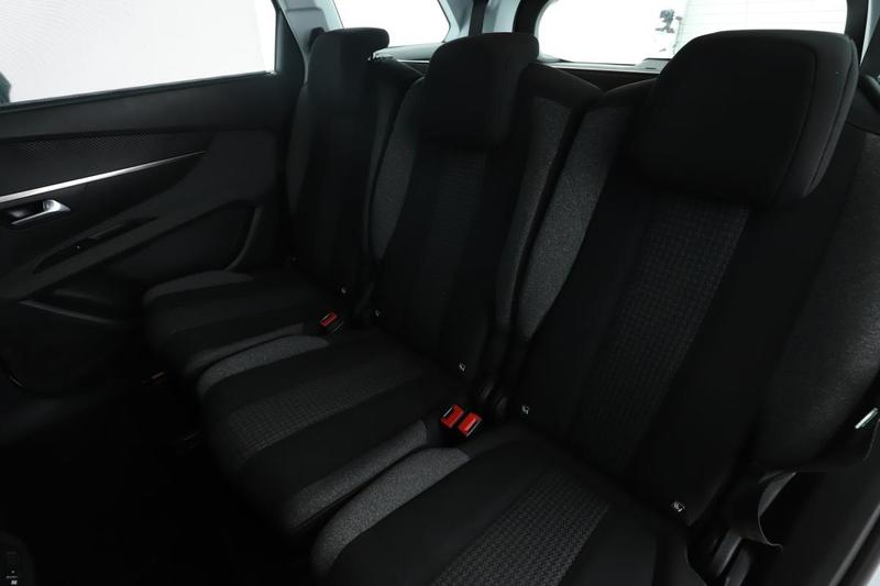 Peugeot 5008 1.5 Blue-HDi Active 130 ch