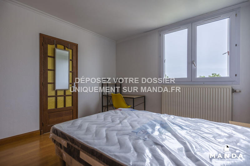 Chambre - 13 m² - 5 pièces