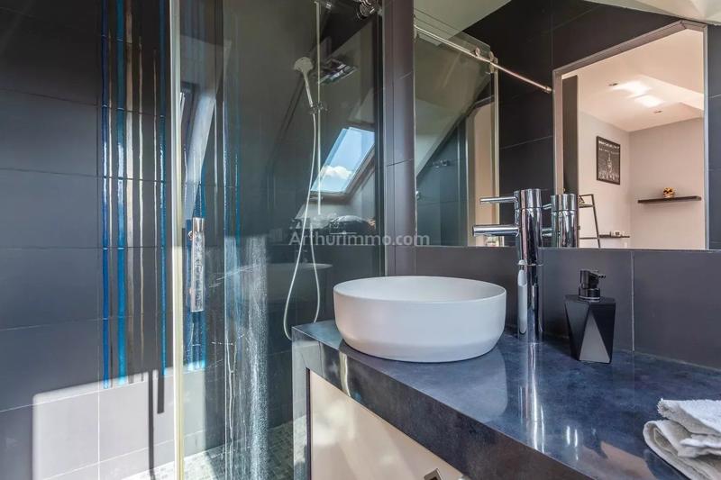 Maison - 226 m² - 10 pièces