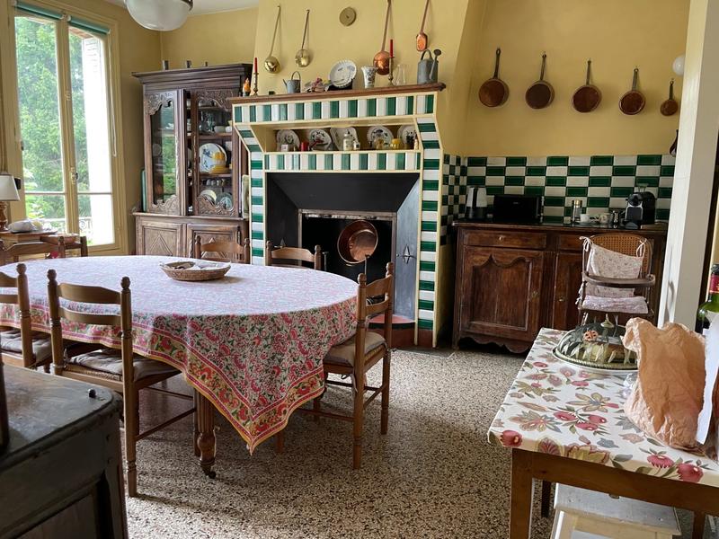 Maison - 316 m² - 10 pièces