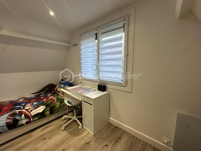 Maison - 140 m² - 8 pièces