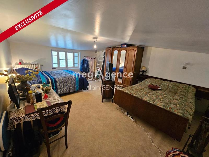 Maison traditionnelle - 88 m² - 4 pièces