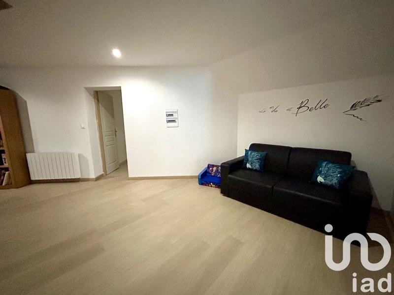 Maison - 244 m² - 8 pièces