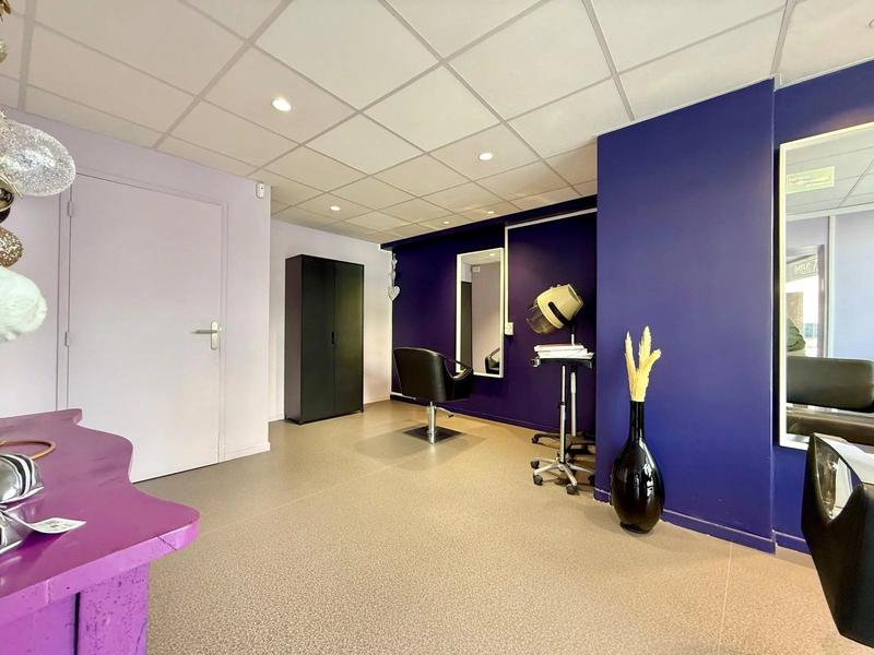 Magasins - 67 m² - 1 pièce