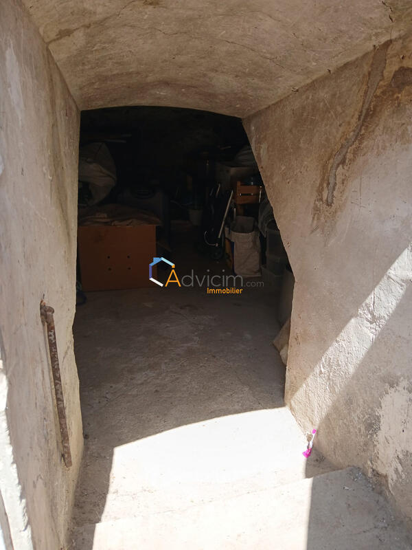 Maison - 225 m² - 8 pièces