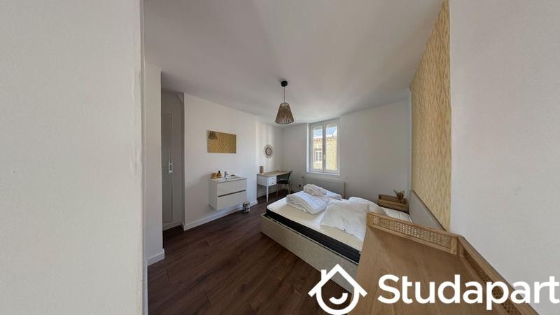 Chambre - 54 m² - 1 pièce