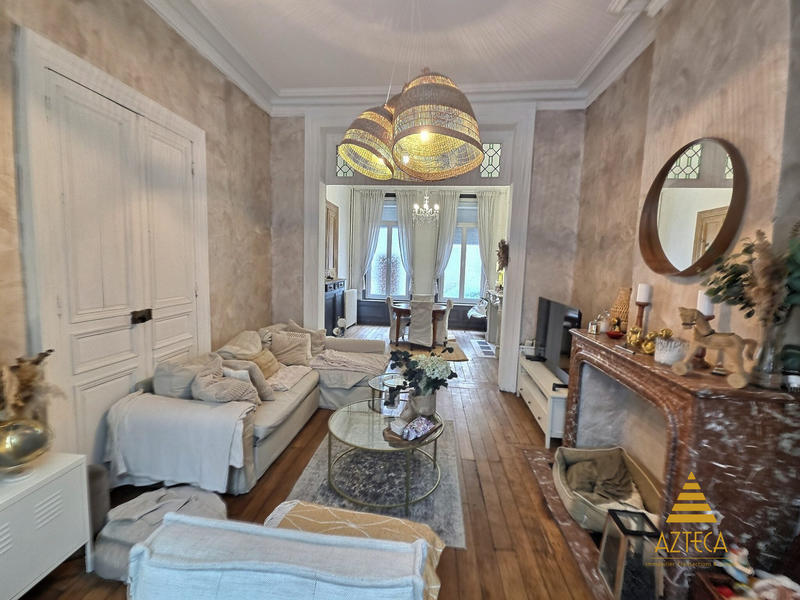 Maison - 158 m² - 9 pièces