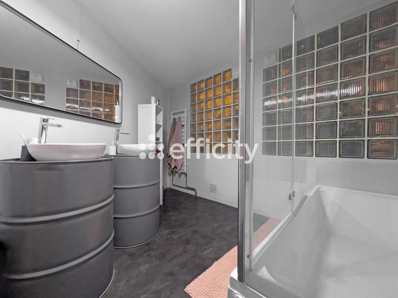 Appartement - 95 m² - 3 pièces