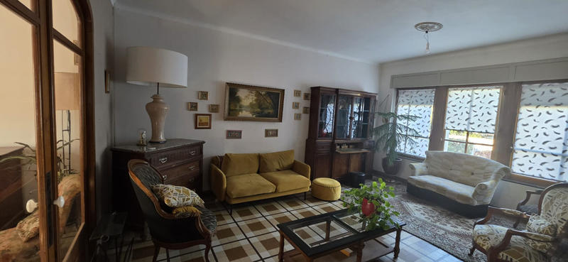 Maison - 335 m² - 15 pièces