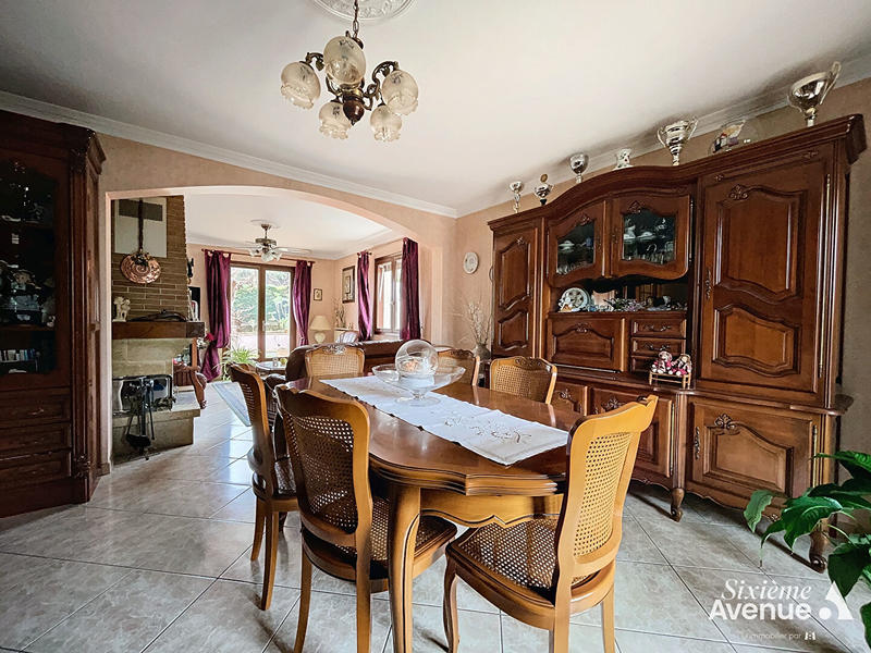 Maison - 157 m² - 7 pièces