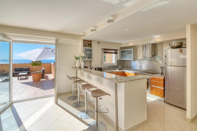 Appartement villa - 108 m² - 4 pièces