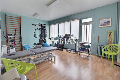 Maison - 145 m² - 9 pièces