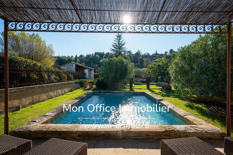 Propriété - 380 m² - 13 pièces