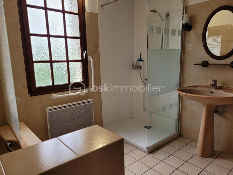 Maison traditionnelle - 155 m² - 6 pièces