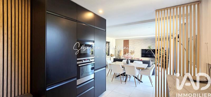 Appartement - 81 m² - 3 pièces