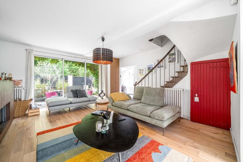 Maison - 208 m² - 7 pièces