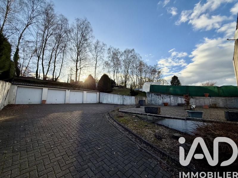 Maison - 316 m² - 9 pièces