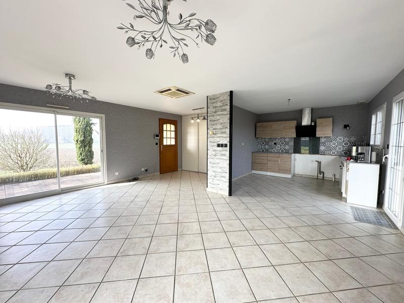 Maison - 104 m² - 5 pièces