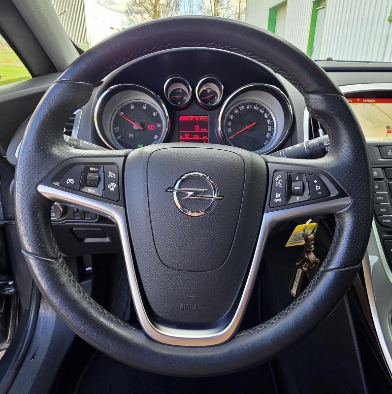 Opel Astra Gtc 2° Main 1.7 Cdti 130cv Sport Carnet d'entretien tamponné constructeur