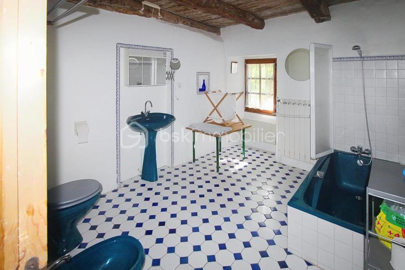 Propriété - 165 m² - 8 pièces