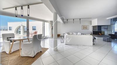 Appartement - 210 m² - 5 pièces