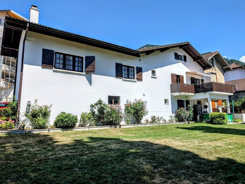 Maison - 187 m² - 6 pièces