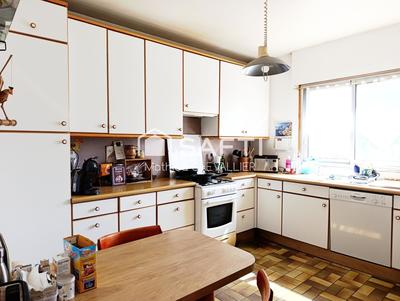 Maison - 195 m² - 10 pièces