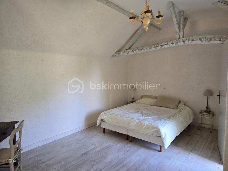 Corps de ferme - 224 m² - 9 pièces