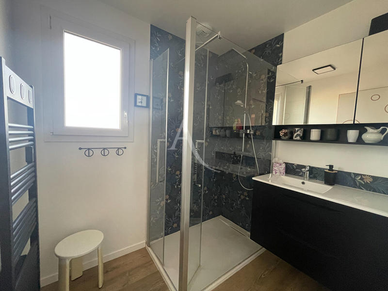 Maison - 140 m² - 7 pièces