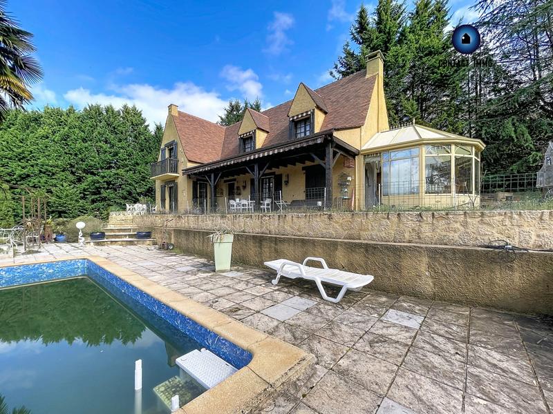 Maison - 144 m² - 5 pièces